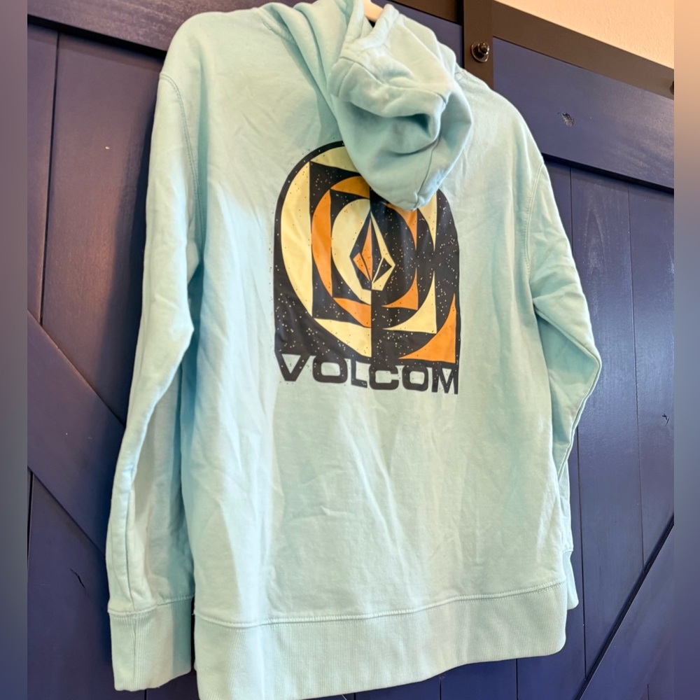Teen Volcom
sweatshirt, Size Men's
Small, NEW